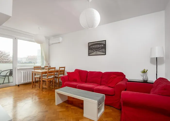 Plac Nowy Targ, Sun&snow *